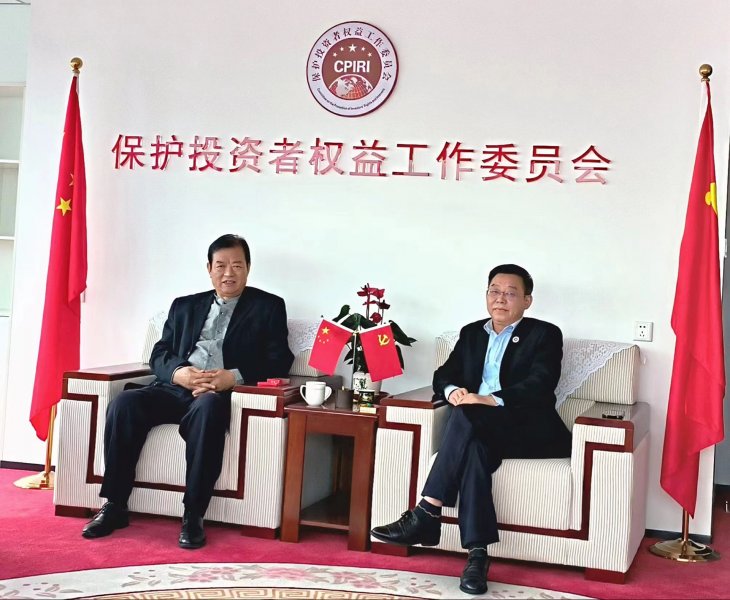 快      讯